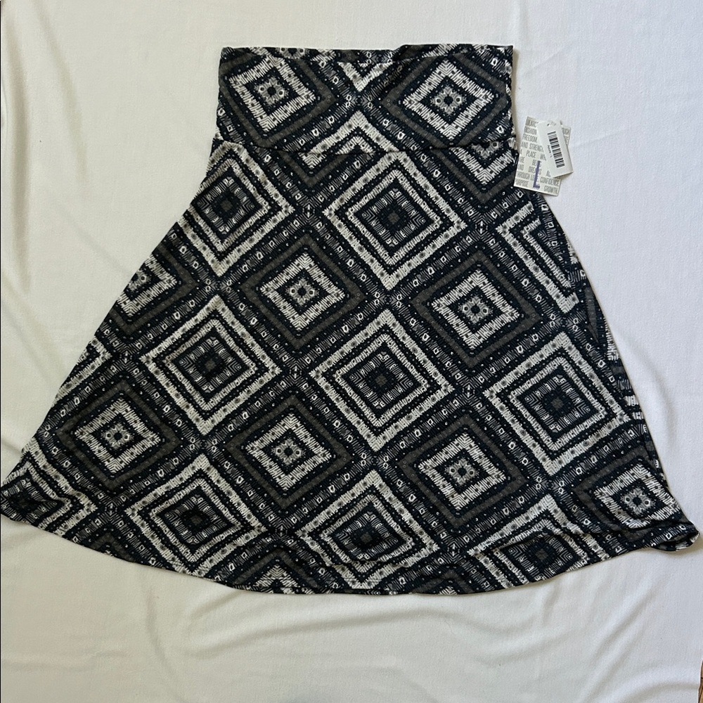 LuLaRoe Geometric Black and White Skirt